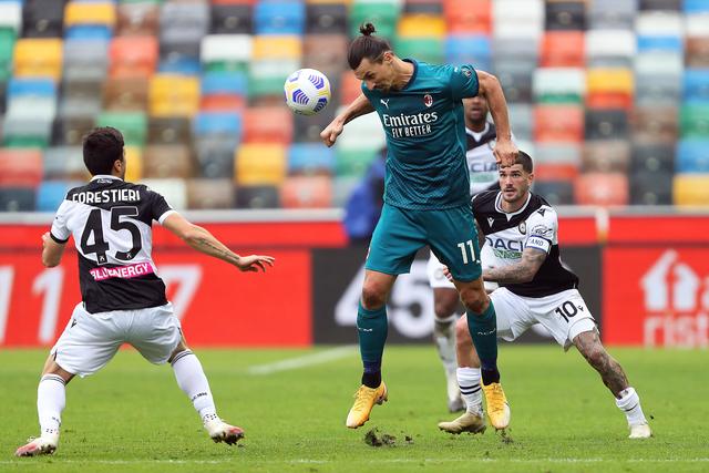 克拉滕伯格：佩德罗肘击动作没击中对手不会染红