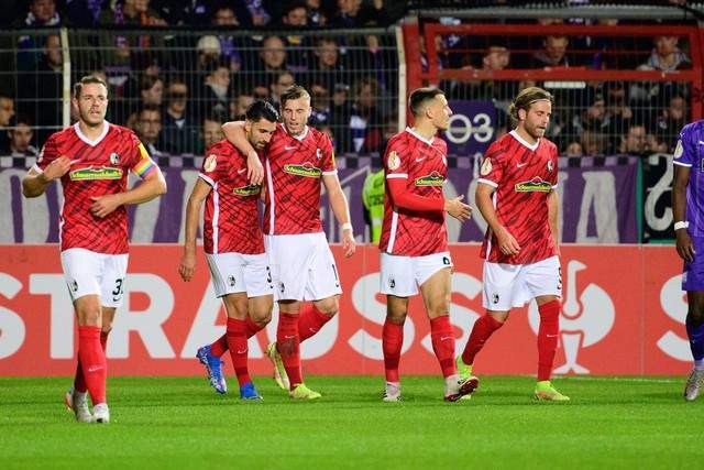 周琦25+22广东险胜福建 张帆17分北控大胜四川